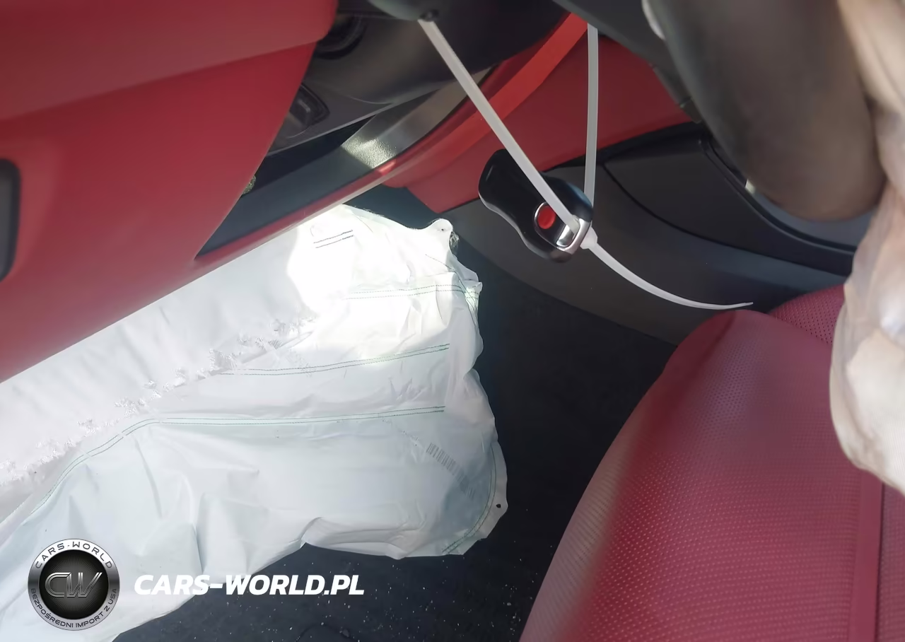 2026 Porsche Cayenne E-Hybrid Coupe VIN:WP1BE2AY5TDA45117 - 11