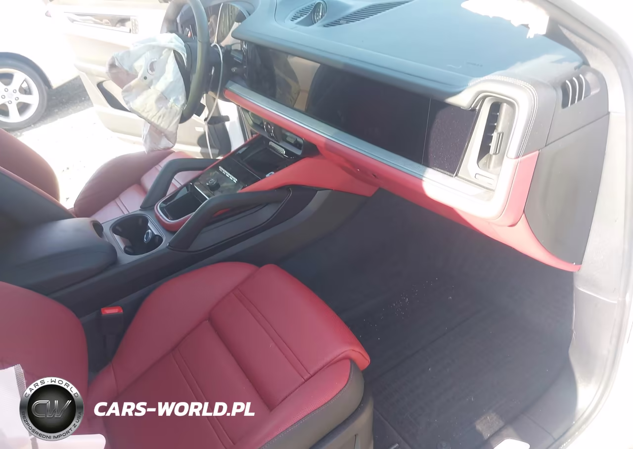 2026 Porsche Cayenne E-Hybrid Coupe VIN:WP1BE2AY5TDA45117 - 5