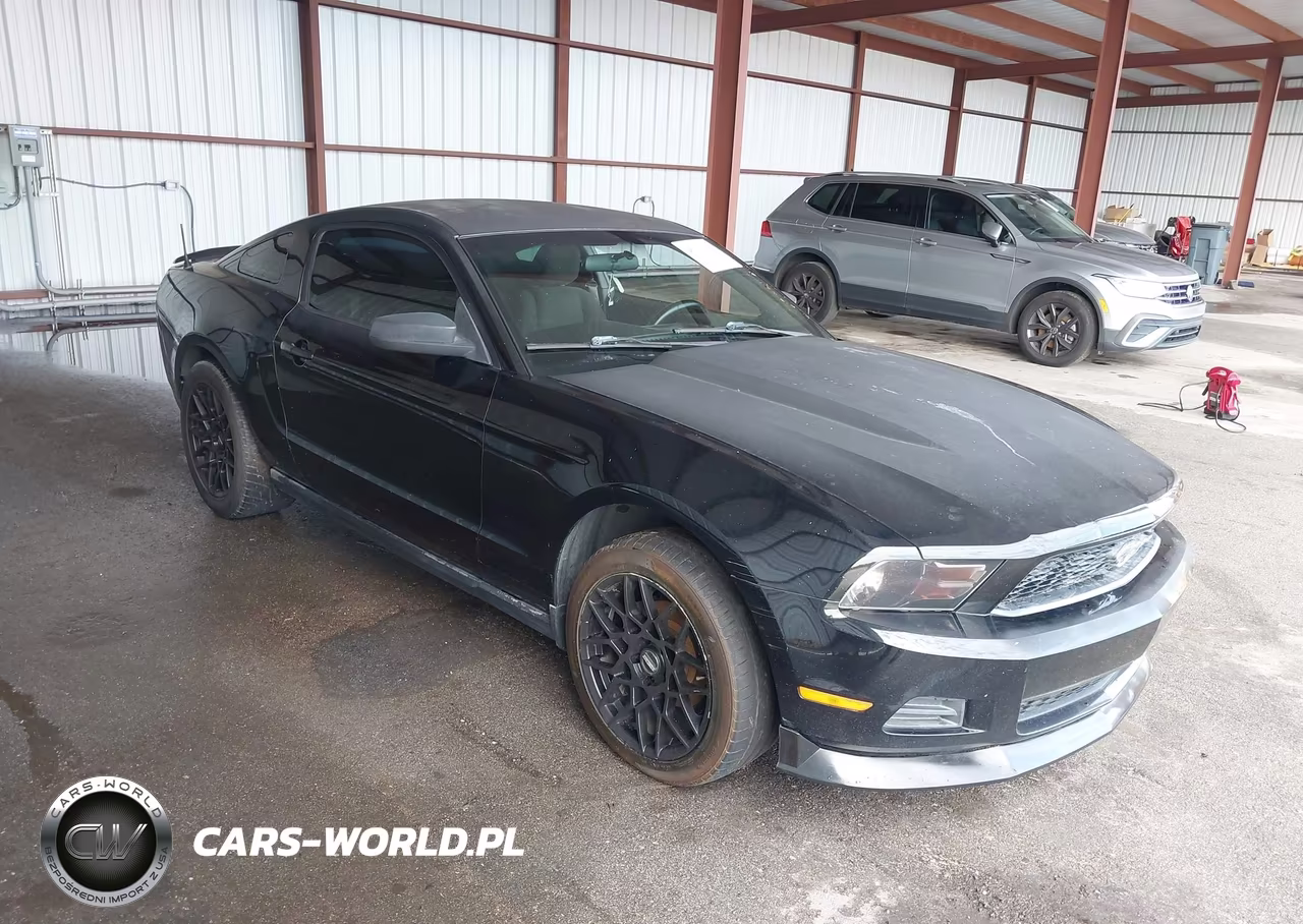 Główne zdjęcie 2010 Ford Mustang V6-V6 Premium
