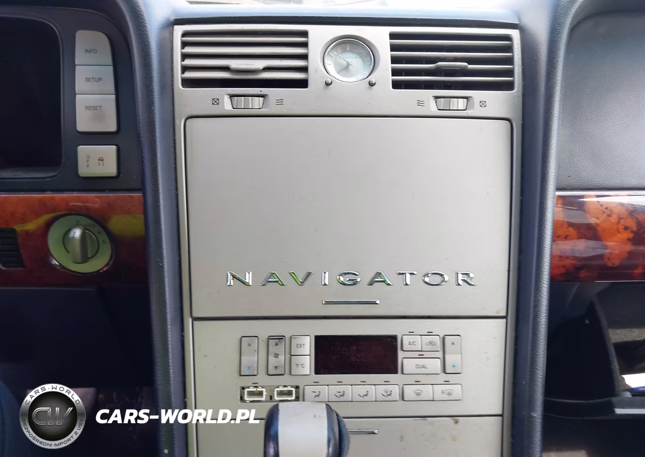 2003 Lincoln Navigator VIN:5LMFU28R93LJ04995 - 13