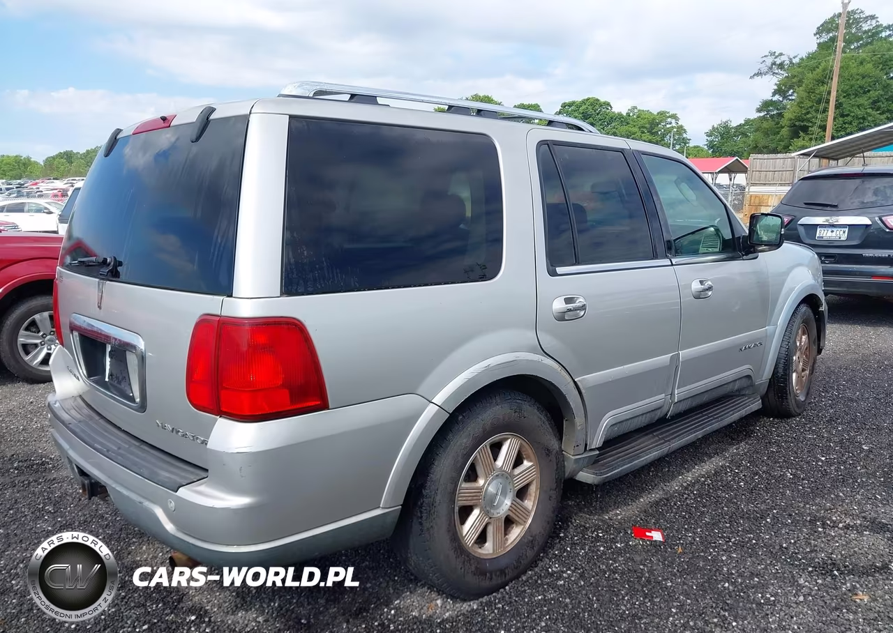 2003 Lincoln Navigator VIN:5LMFU28R93LJ04995 - 4