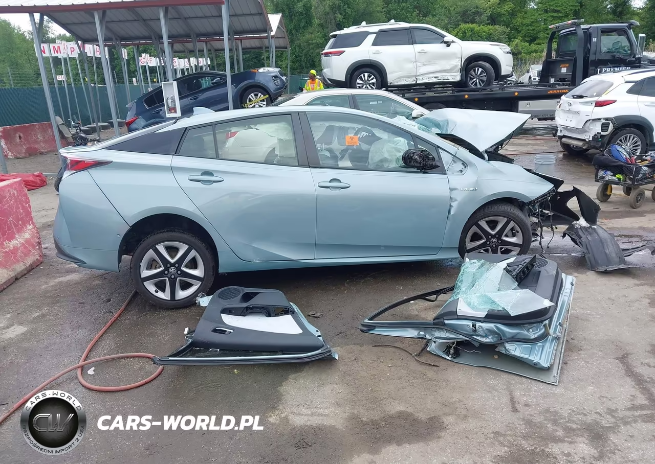 2016 Toyota Prius Four Touring VIN:JTDKARFU1G3523718 - 13