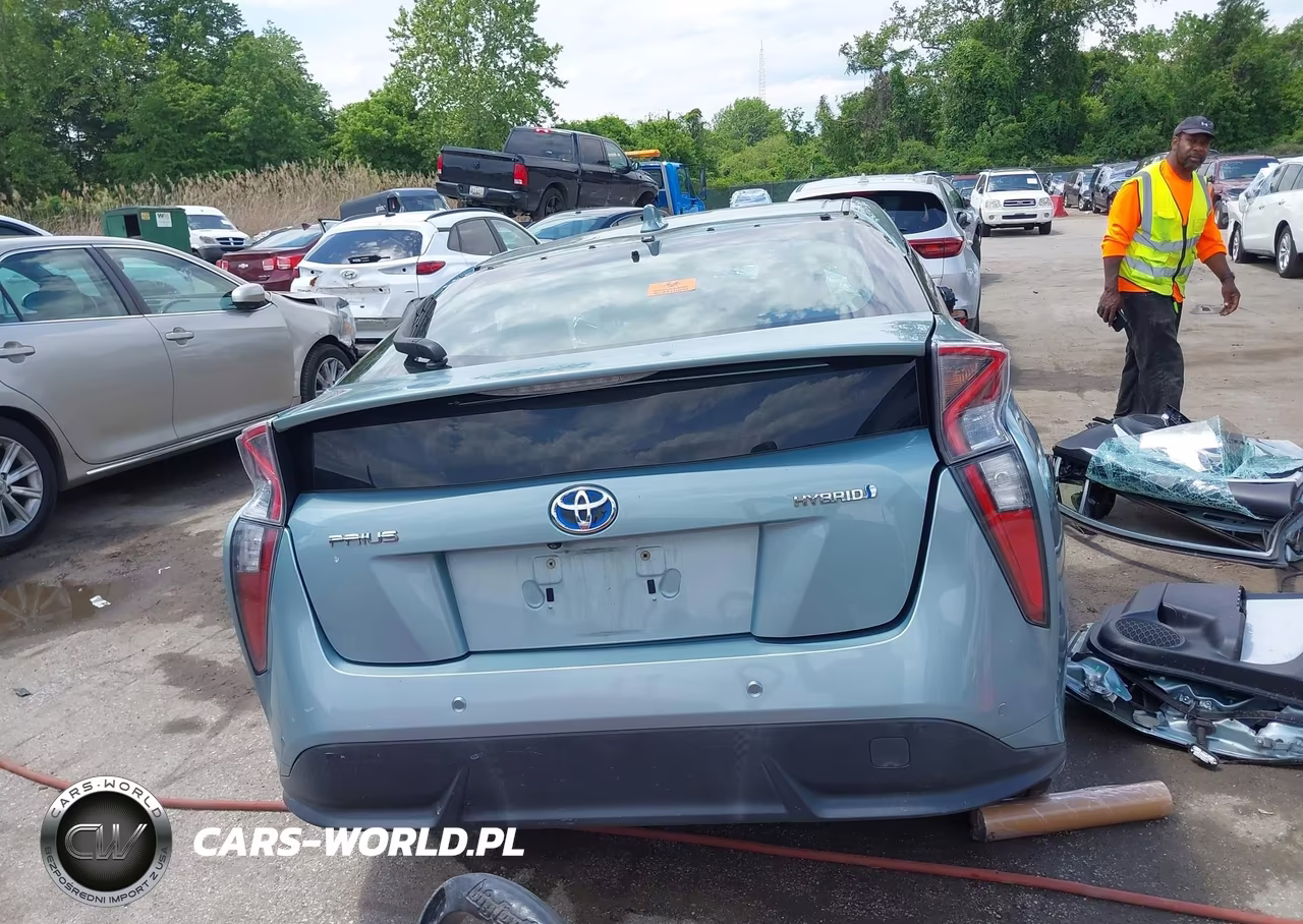 2016 Toyota Prius Four Touring VIN:JTDKARFU1G3523718 - 18