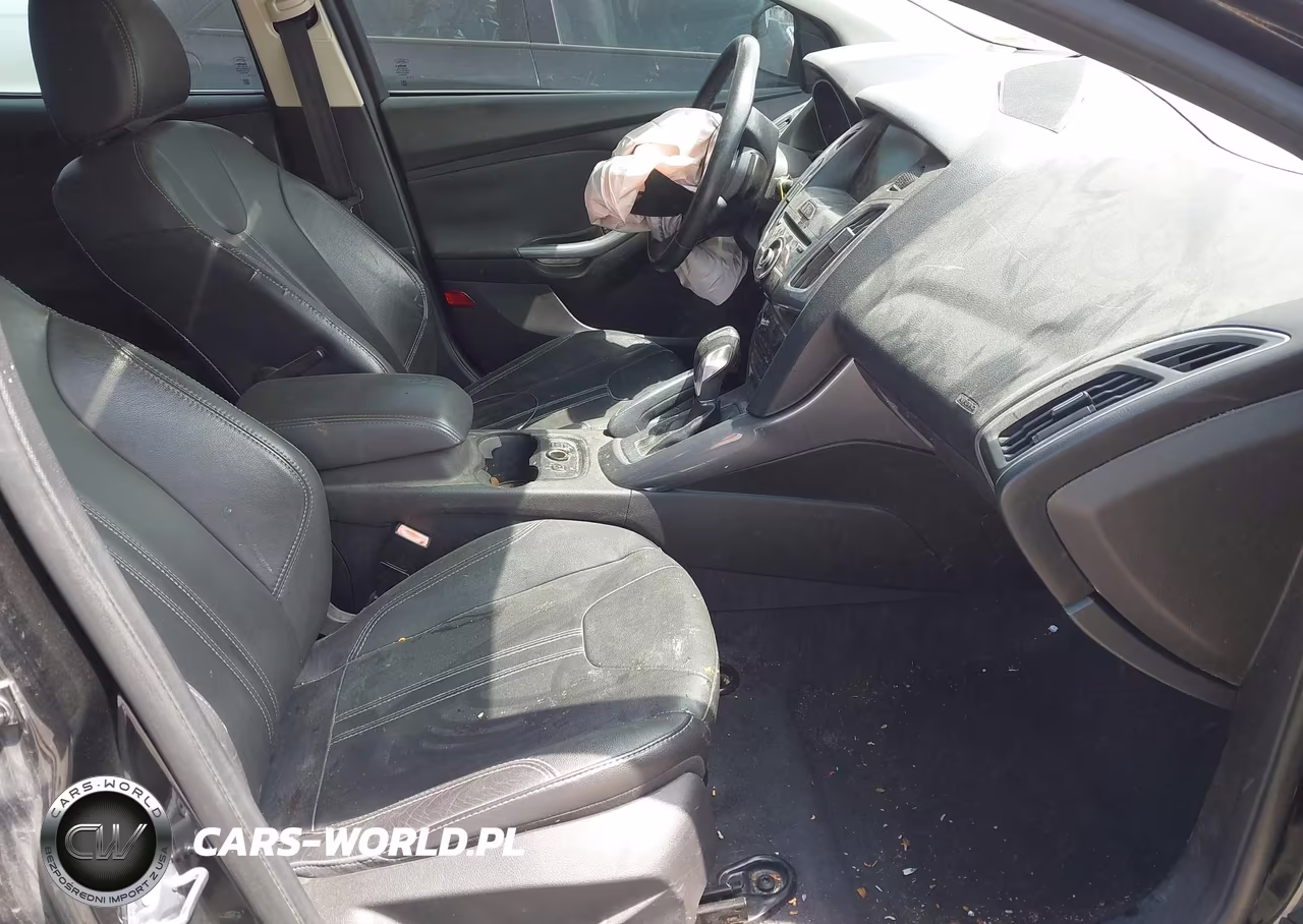 2013 Ford Focus Titanium VIN:1FADP3J29DL151069 - 5