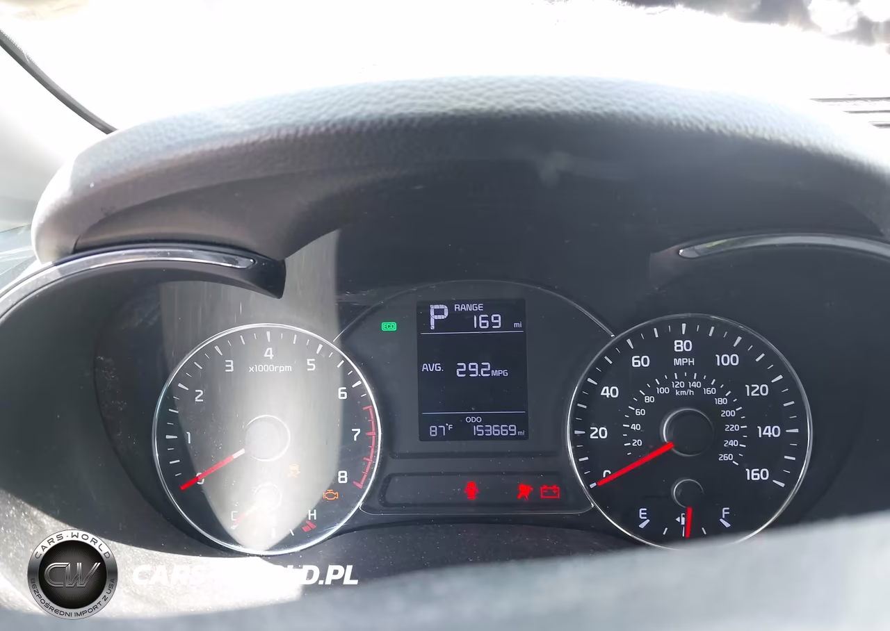 2018 Kia Forte Lx VIN:3KPFK4A70JE250046 - 16