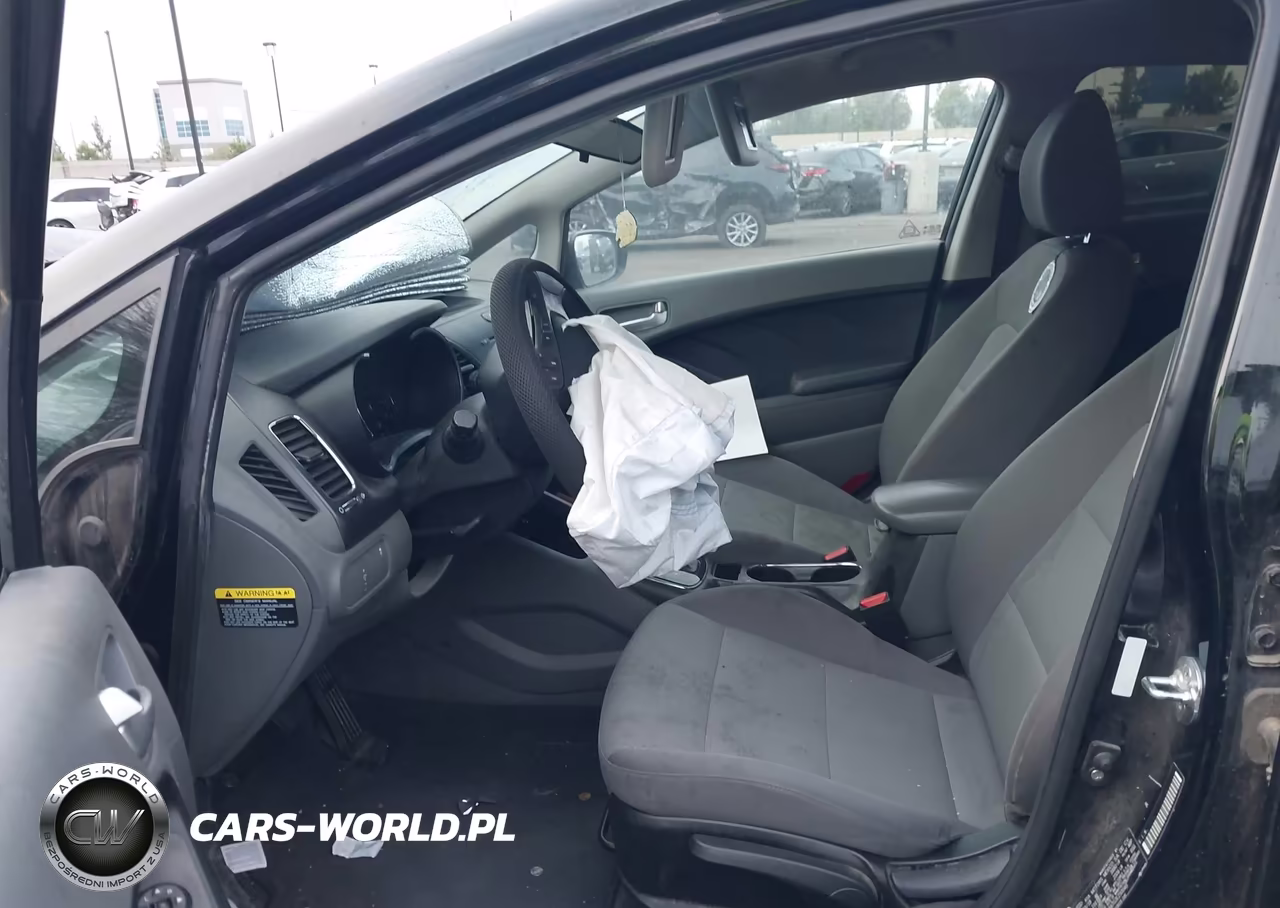 2018 Kia Forte Lx VIN:3KPFK4A70JE250046 - 5