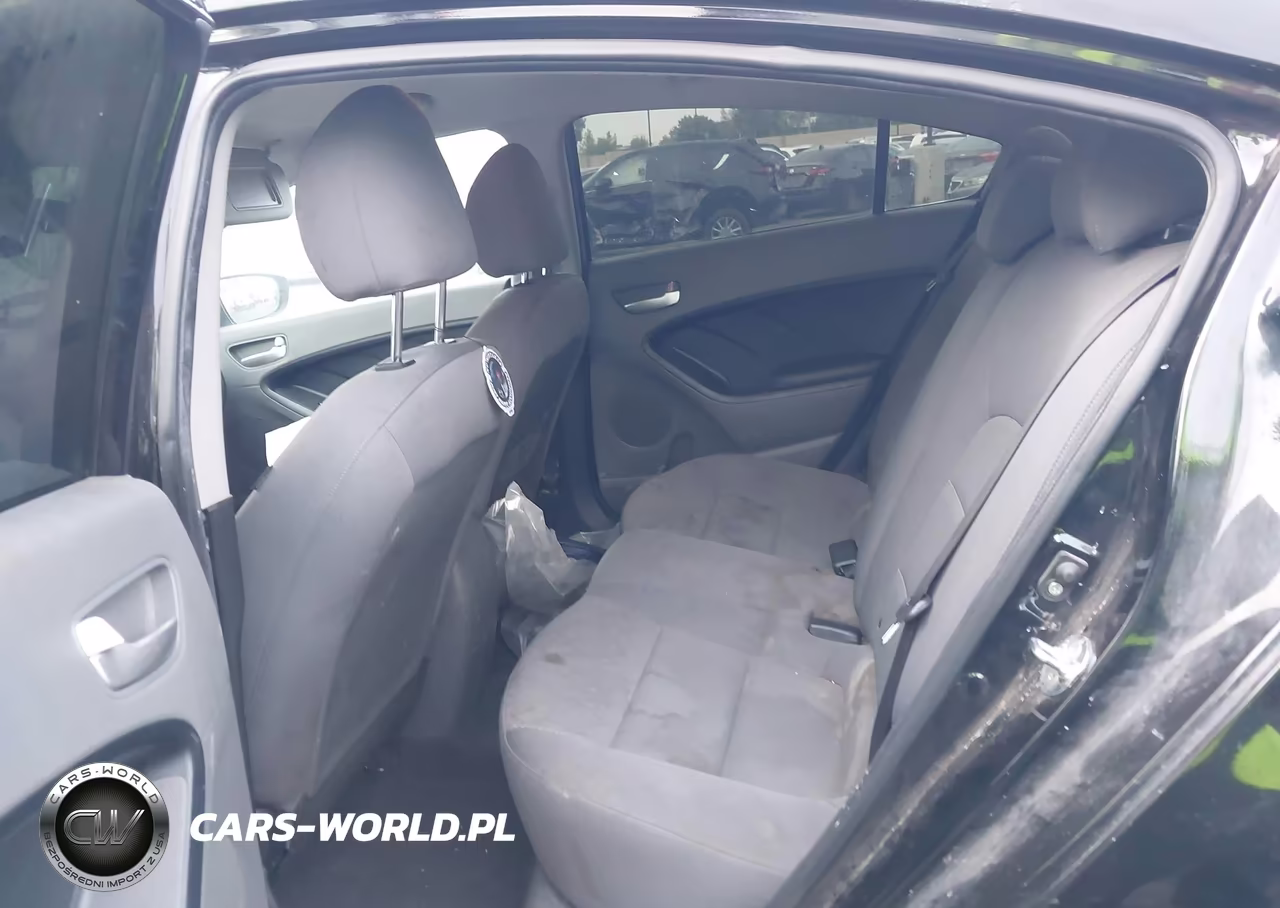 2018 Kia Forte Lx VIN:3KPFK4A70JE250046 - 8