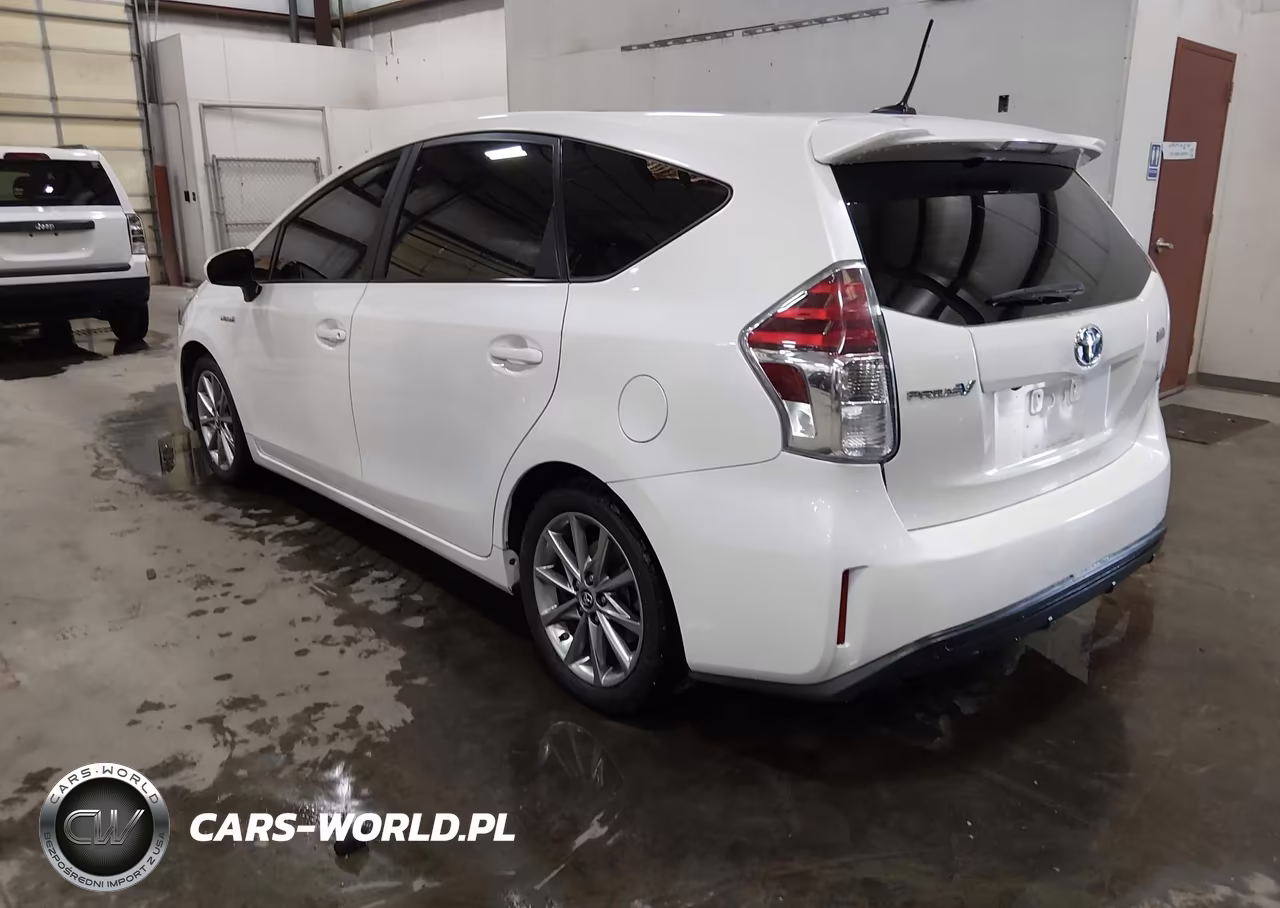 2015 Toyota Prius V Five VIN:JTDZN3EU6FJ029270 - 3