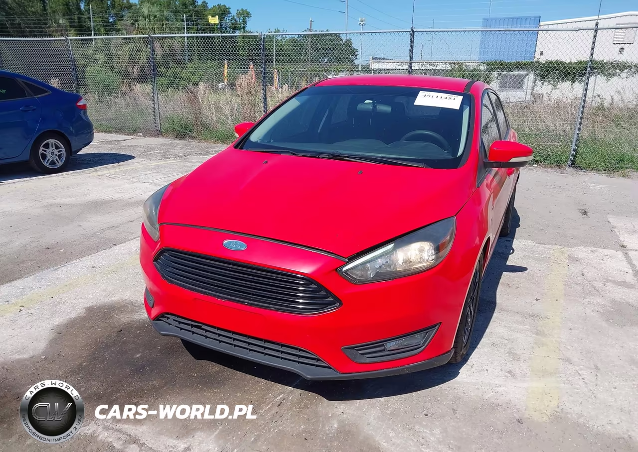 2016 Ford Focus Se VIN:1FADP3K21GL290938 - 6