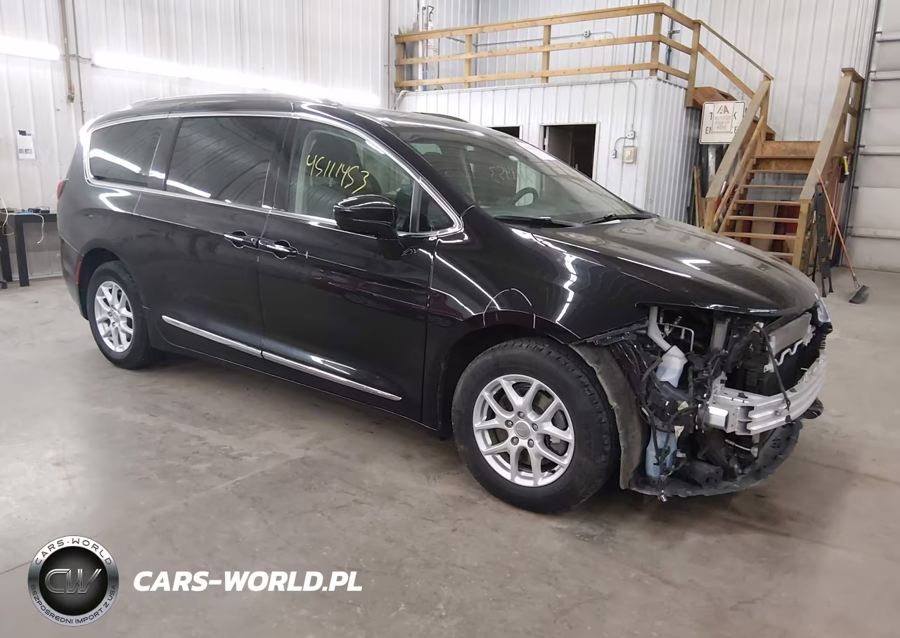 2020 Chrysler Pacifica Touring L