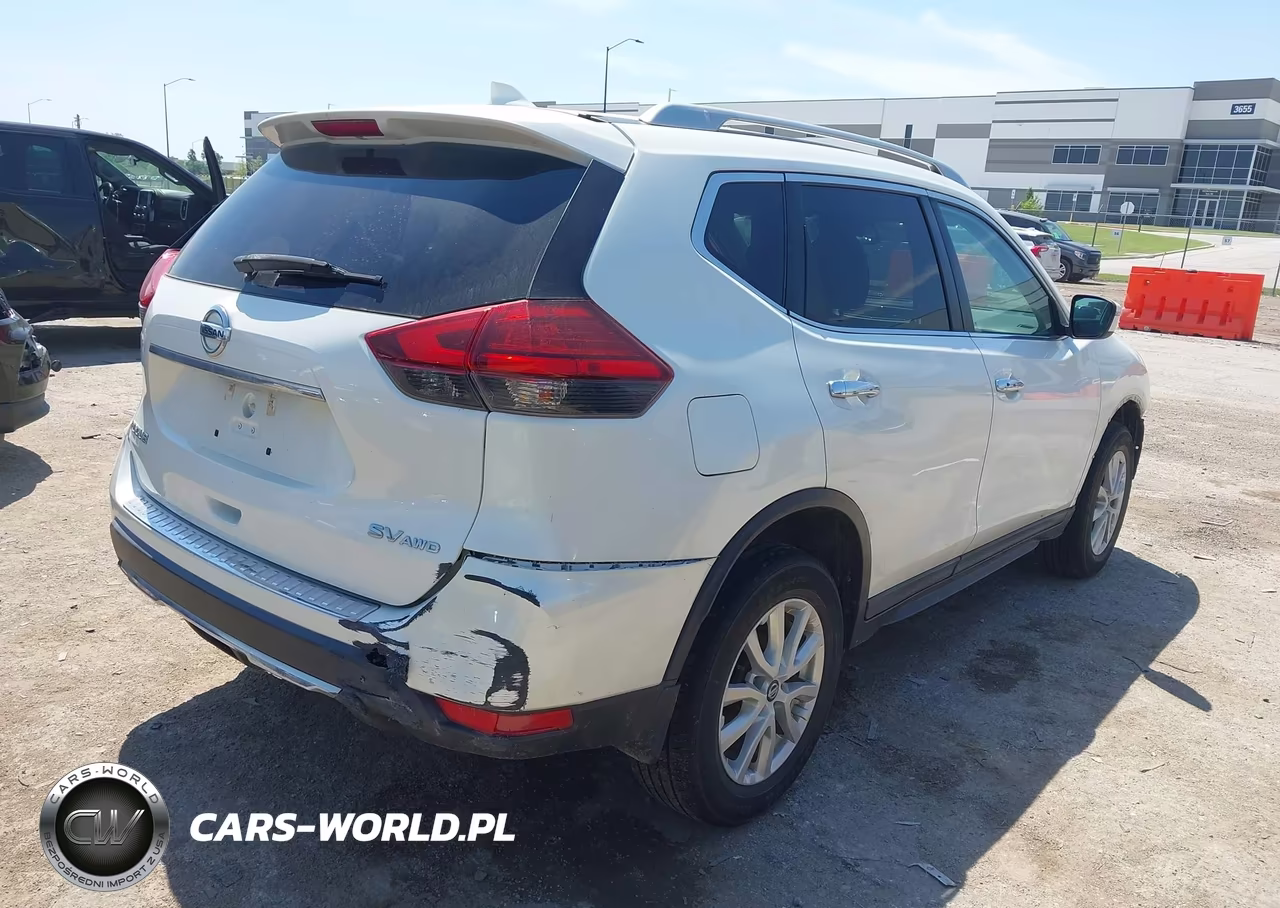 2017 Nissan Rogue Sv VIN:5N1AT2MV1HC873775 - 4