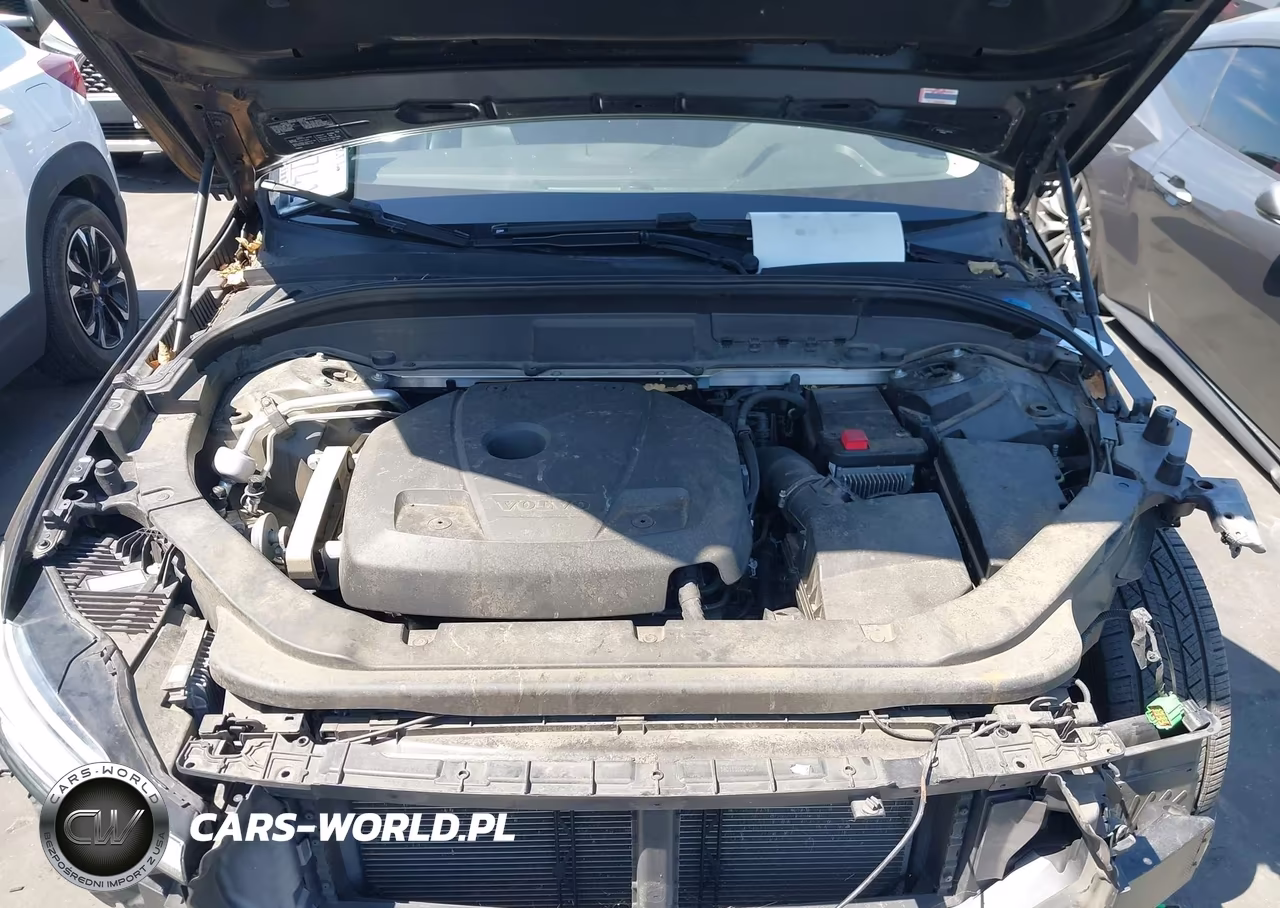 2018 Volvo Xc60 T5 Momentum VIN:YV4102RK7J1081754 - 10
