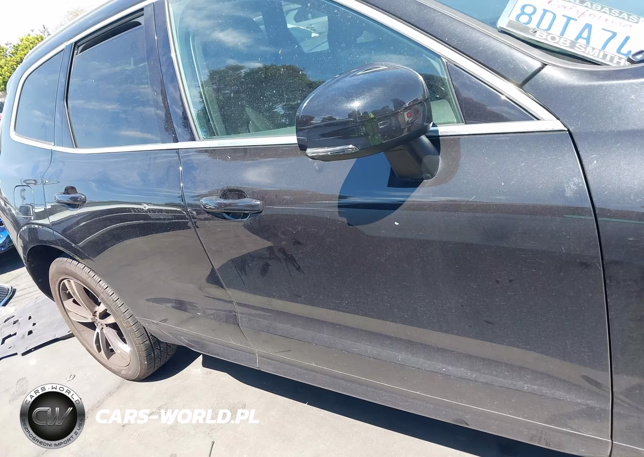 2018 Volvo Xc60 T5 Momentum VIN:YV4102RK7J1081754 - 14