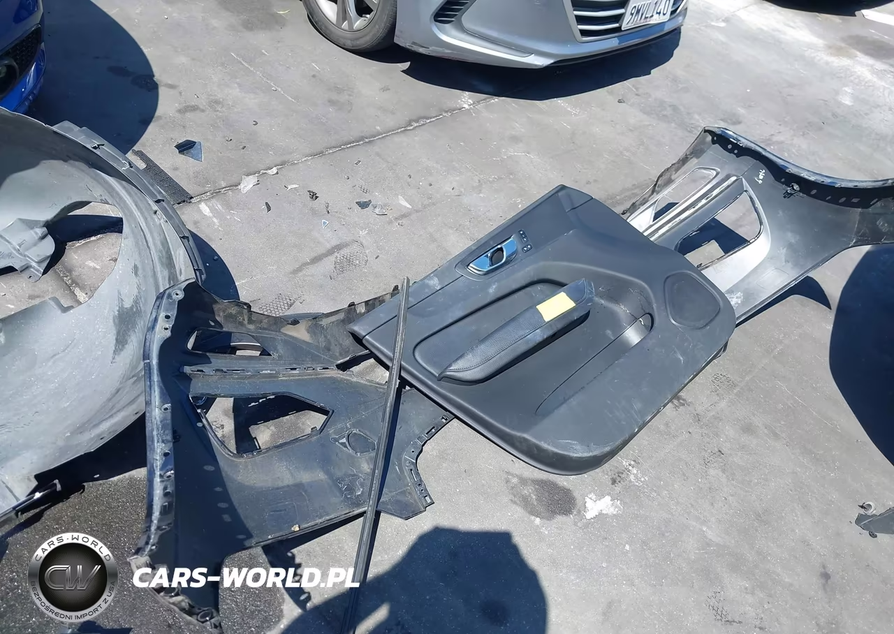 2018 Volvo Xc60 T5 Momentum VIN:YV4102RK7J1081754 - 18