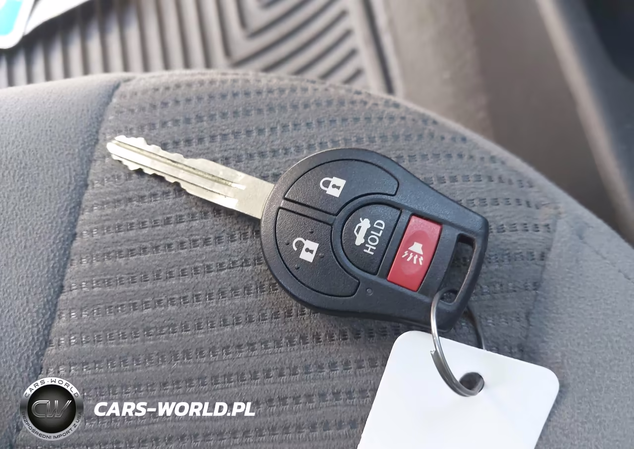 2011 Nissan Sentra 2.0S VIN:3N1AB6APXBL675506 - 11