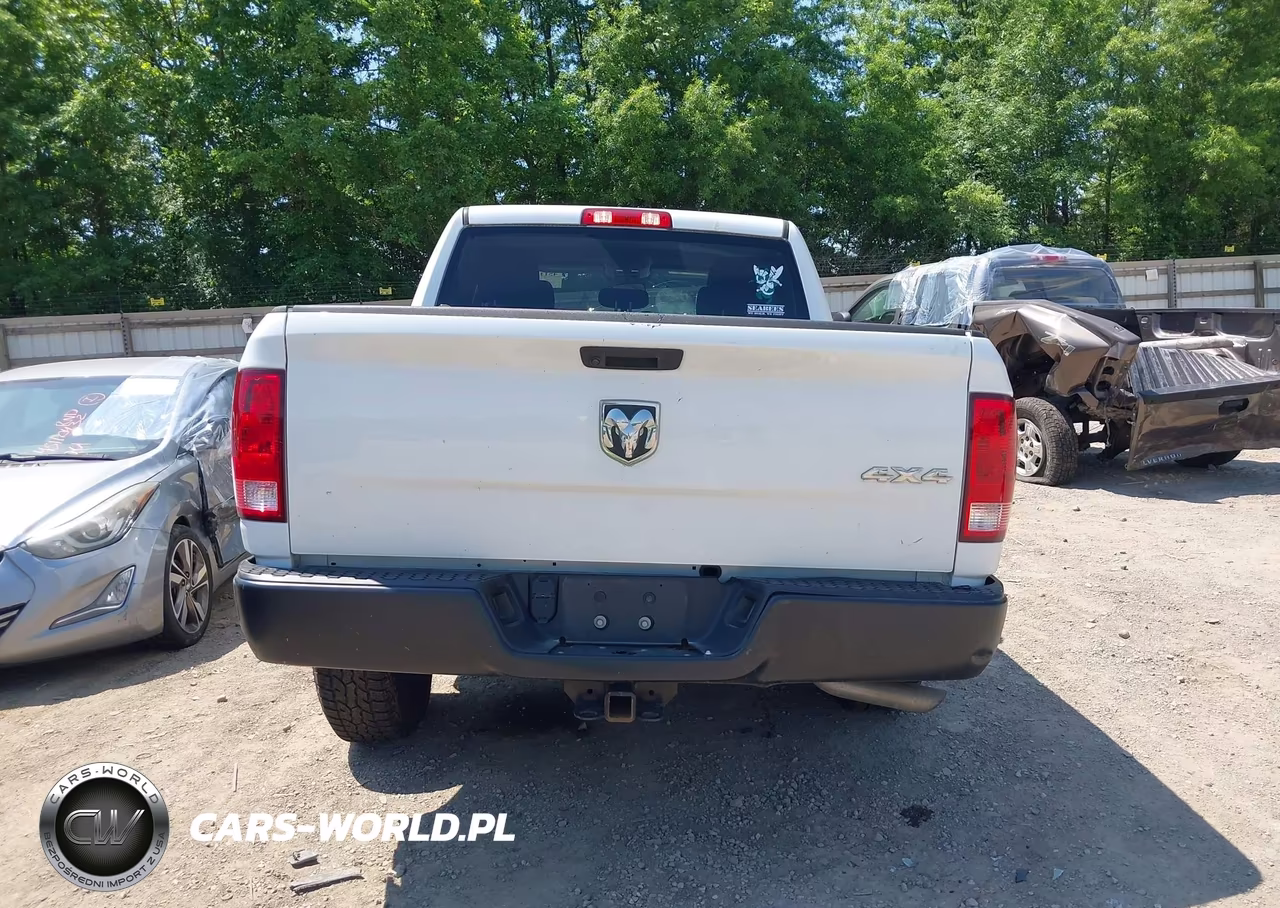 2023 Ram 1500 Classic Tradesman 4X4 5'7 Box VIN:3C6RR7KG4PG664136 - 17