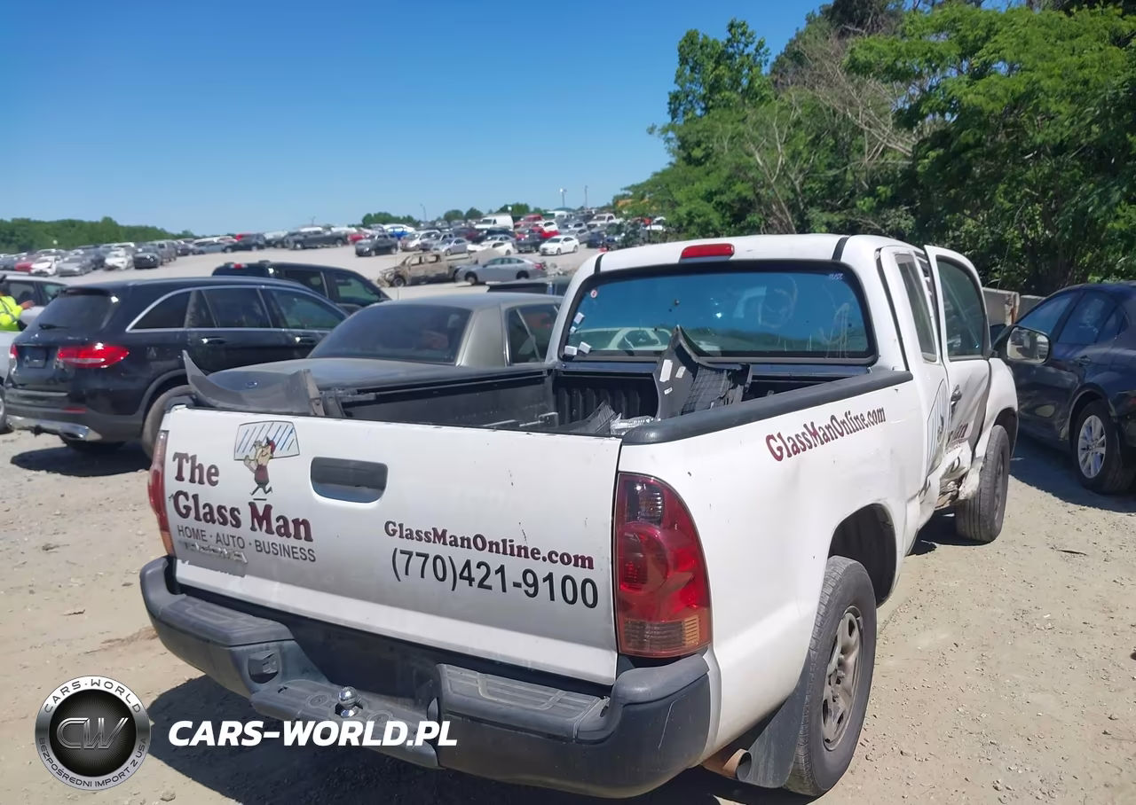 2013 Toyota Tacoma VIN:5TFTX4CN3DX035782 - 4