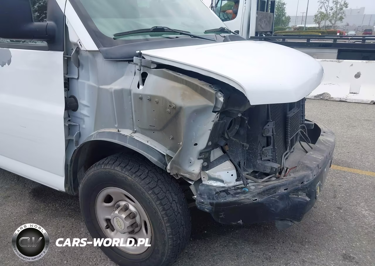 2010 Chevrolet Express 2500 Work Van VIN:1GCZGGBA0A1170047 - 18