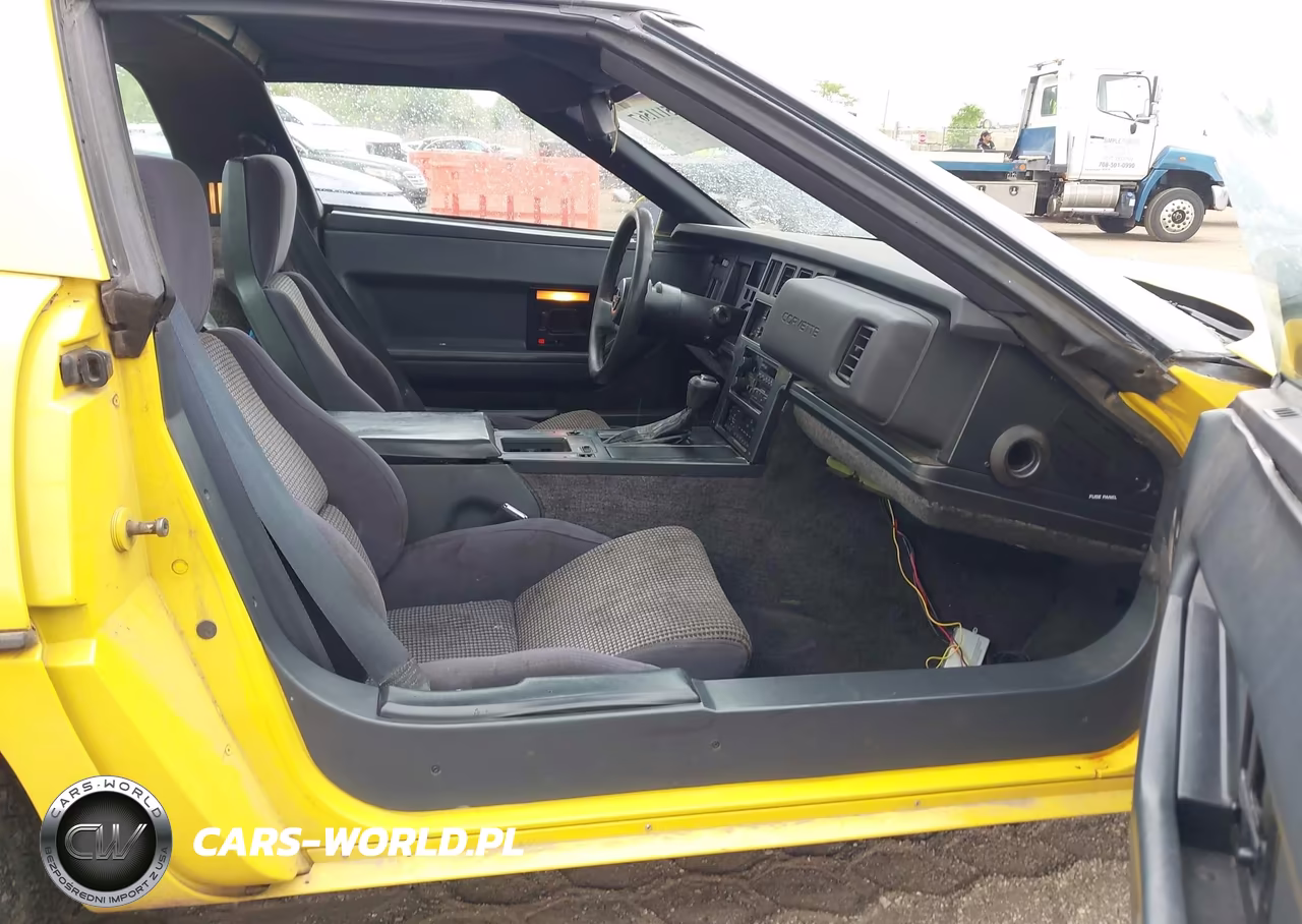 1987 Chevrolet Corvette VIN:1G1YY2186H5117827 - 5