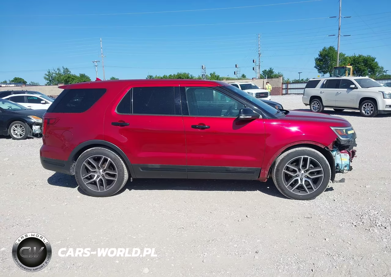 2018 Ford Explorer Sport VIN:1FM5K8GT6JGC41306 - 13