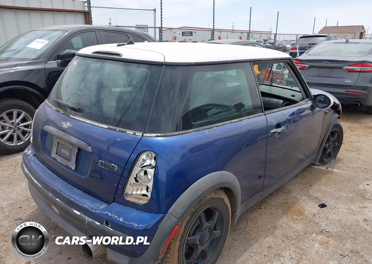 2004 Mini Cooper VIN:WMWRC334X4TJ57258 - 4