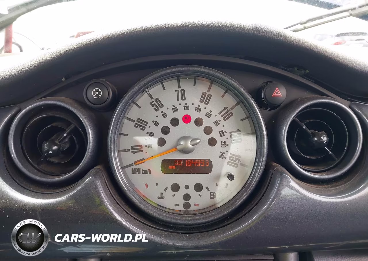 2004 Mini Cooper VIN:WMWRC334X4TJ57258 - 7