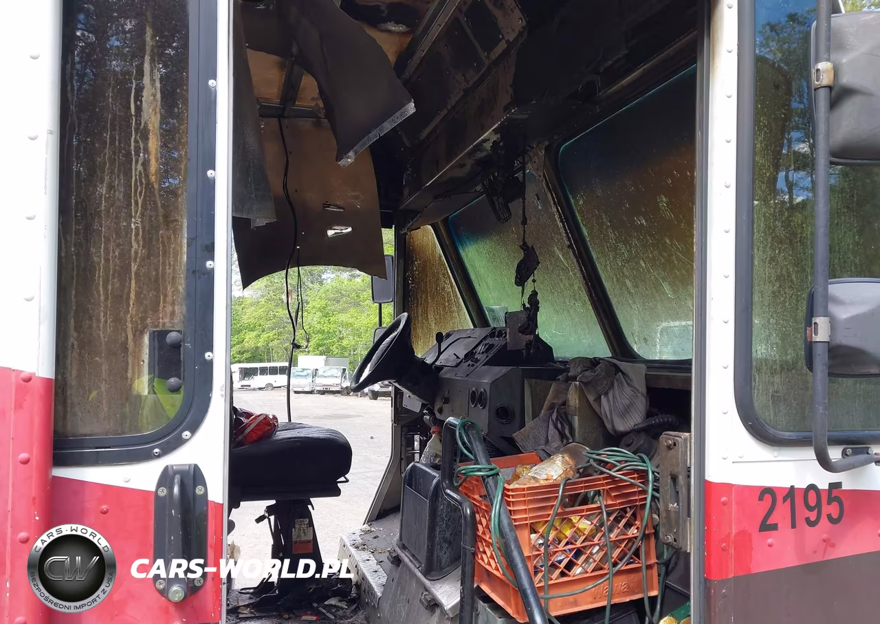 2012 Ford E-350 Stripped VIN:1FC2E3KL2CDB39188 - 5