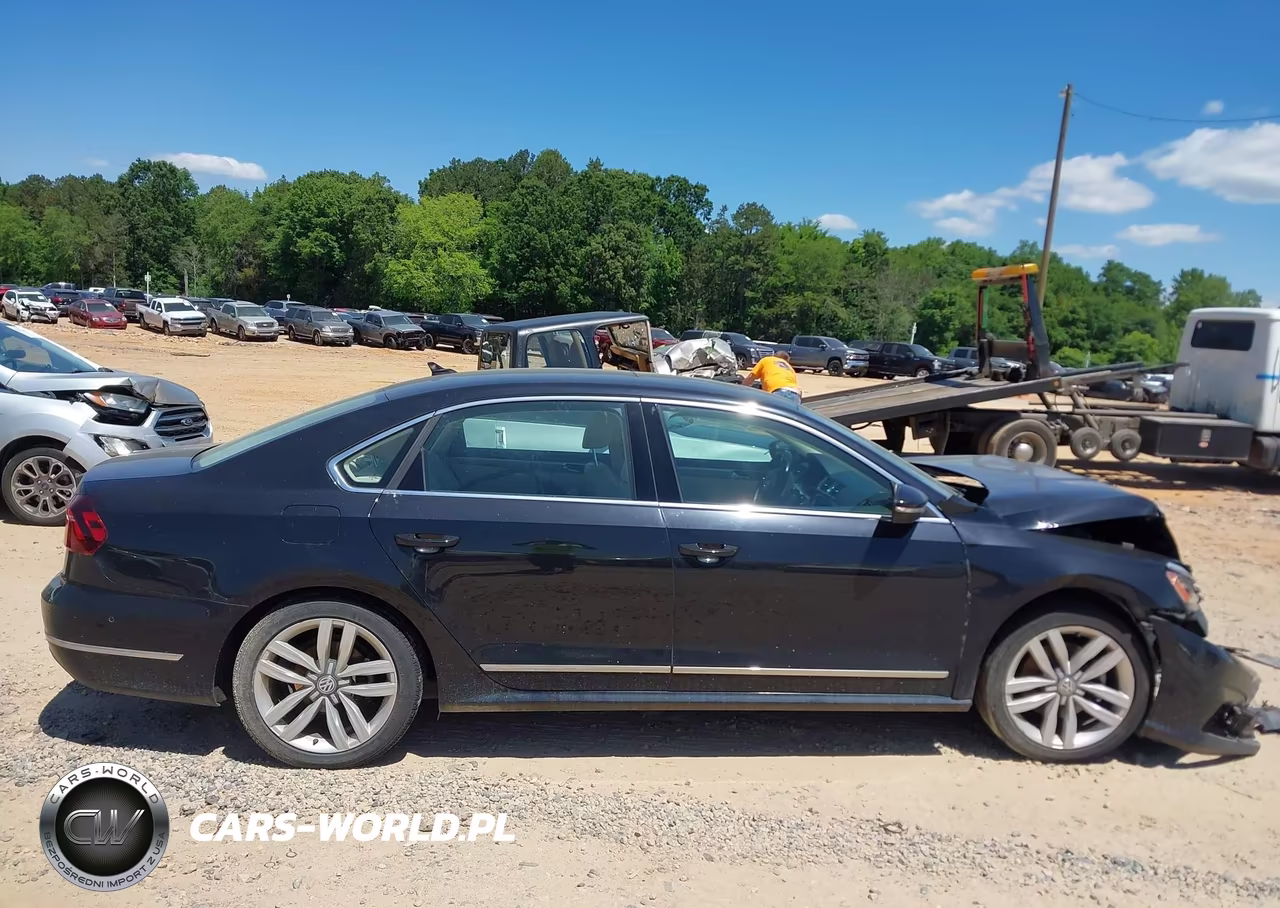 2017 Volkswagen Passat 1.8T Sel Premium VIN:1VWCT7A39HC029624 - 12