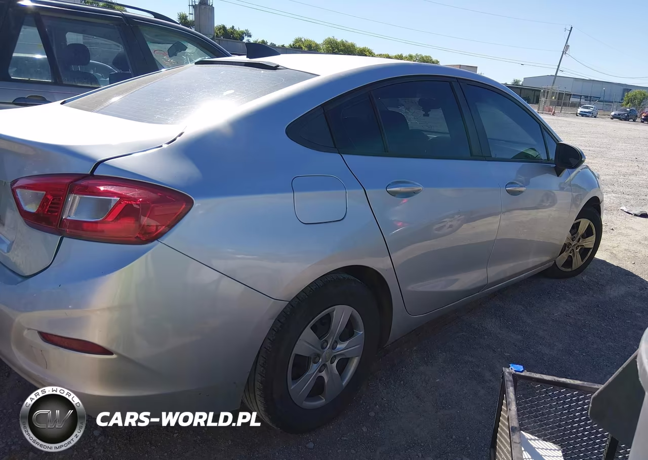 2017 Chevrolet Cruze Ls Auto VIN:1G1BC5SM8H7210449 - 4