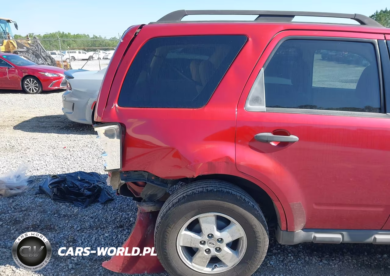 2008 Ford Escape Xlt VIN:1FMCU93128KD49327 - 18