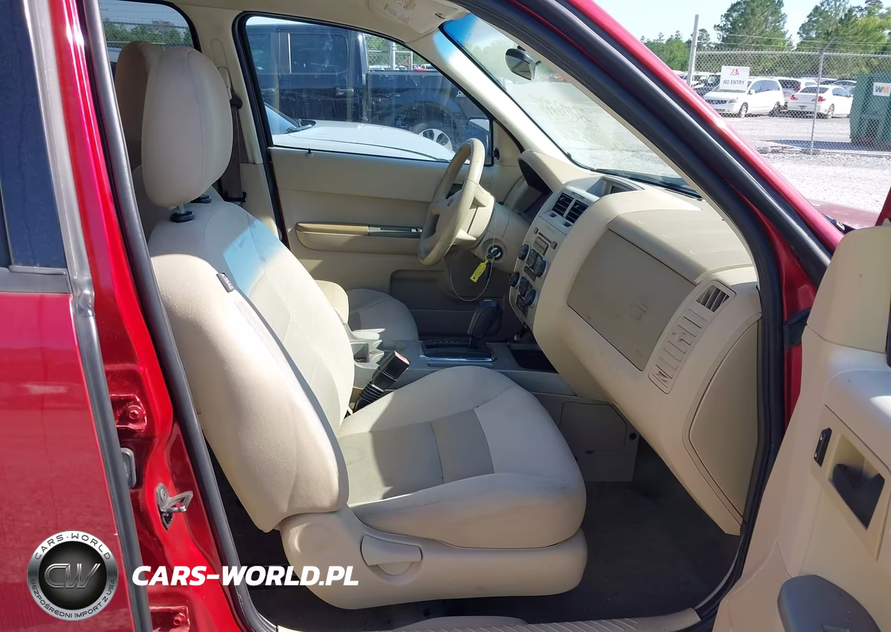 2008 Ford Escape Xlt VIN:1FMCU93128KD49327 - 5