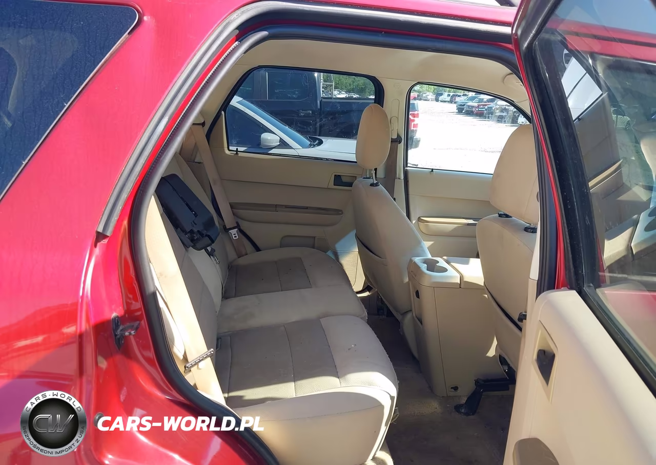 2008 Ford Escape Xlt VIN:1FMCU93128KD49327 - 8