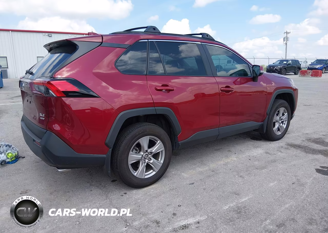 2025 Toyota Rav4 Xle VIN:2T3P1RFV9SW621593 - 4