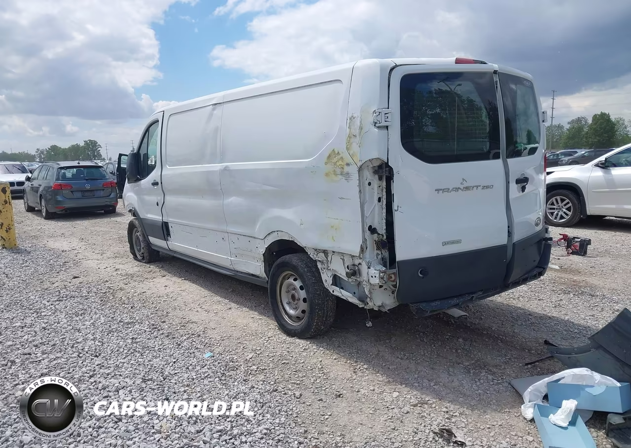 2015 Ford Transit-250 VIN:1FTYR2ZM6FKA53972 - 3