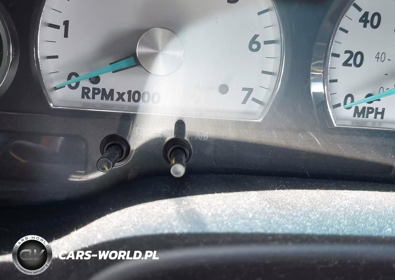2003 Ford Thunderbird VIN:1FAHP60A53Y114534 - 15