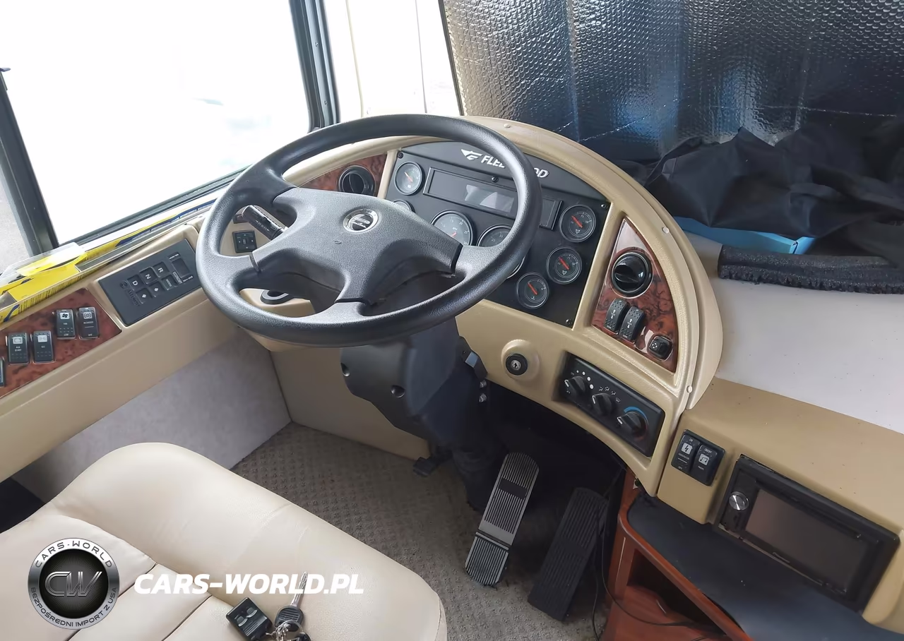 2009 Freightliner Chassis Xc VIN:4UZACWDT39CAF9973 - 12