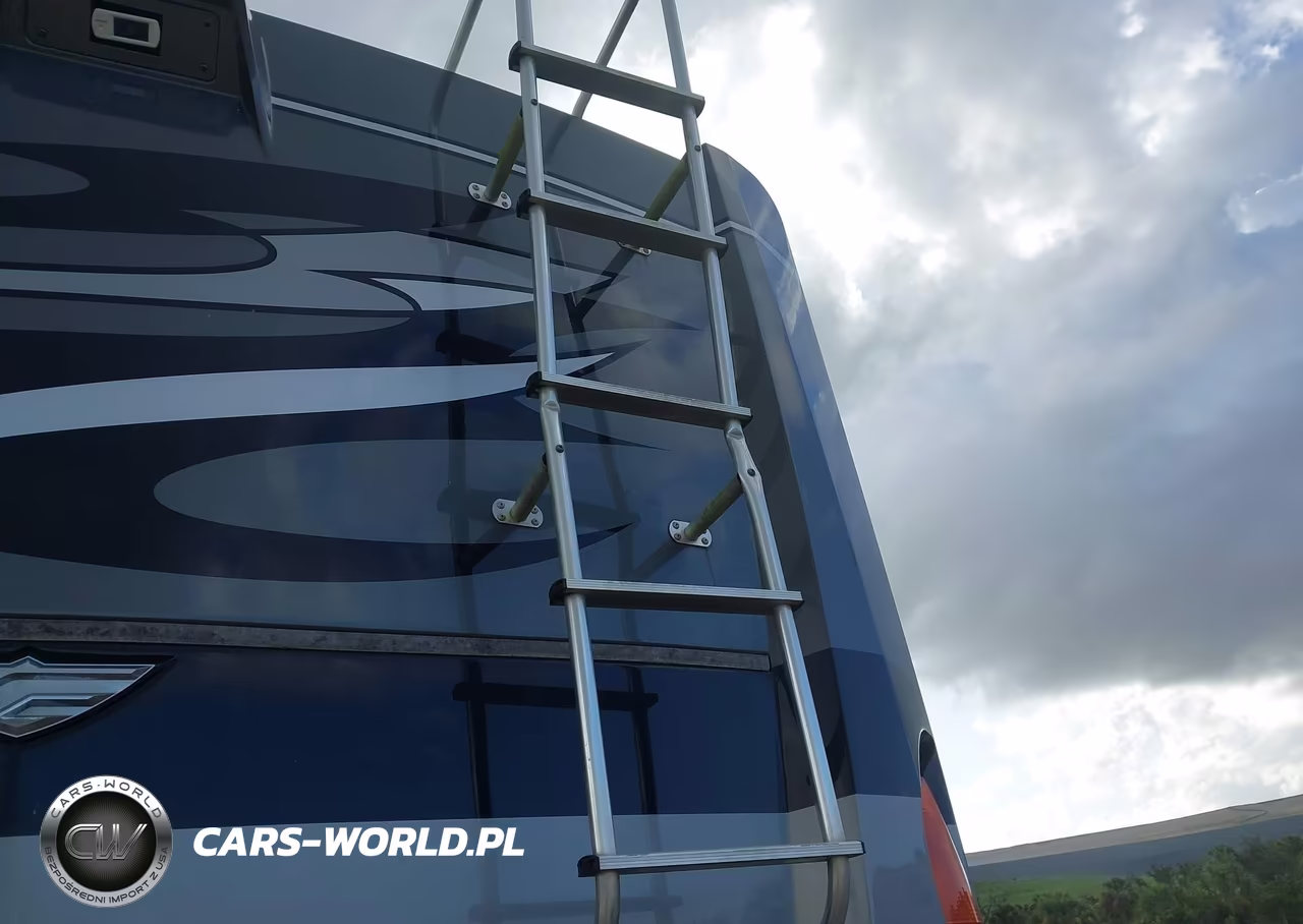 2009 Freightliner Chassis Xc VIN:4UZACWDT39CAF9973 - 14