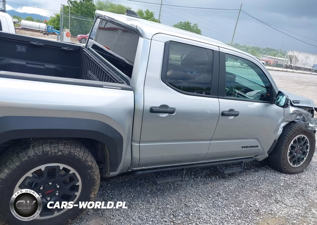 2025 Toyota Tacoma Hybrid Trd Off Road VIN:3TYLC5LNXST034380 - 13