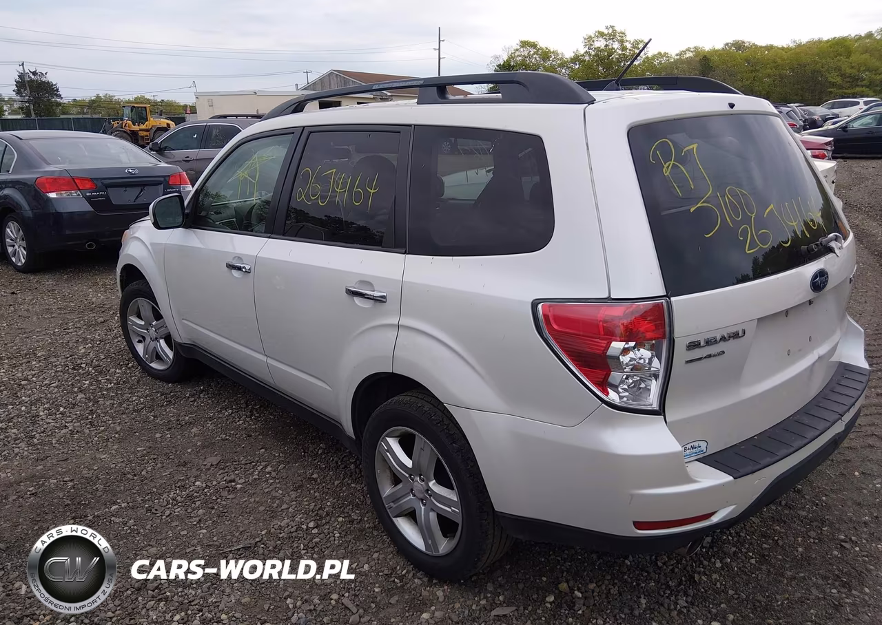 2010 Subaru Forester 2.5X Premium VIN:JF2SH6CC8AH779243 - 3
