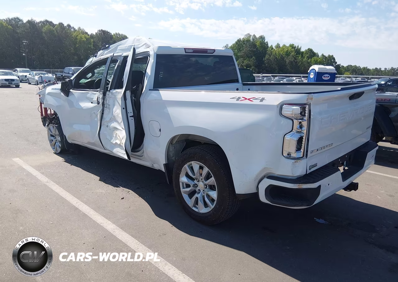2023 Chevrolet Silverado 1500 4Wd Short Bed Custom VIN:1GCPDBEK0PZ106687 - 3