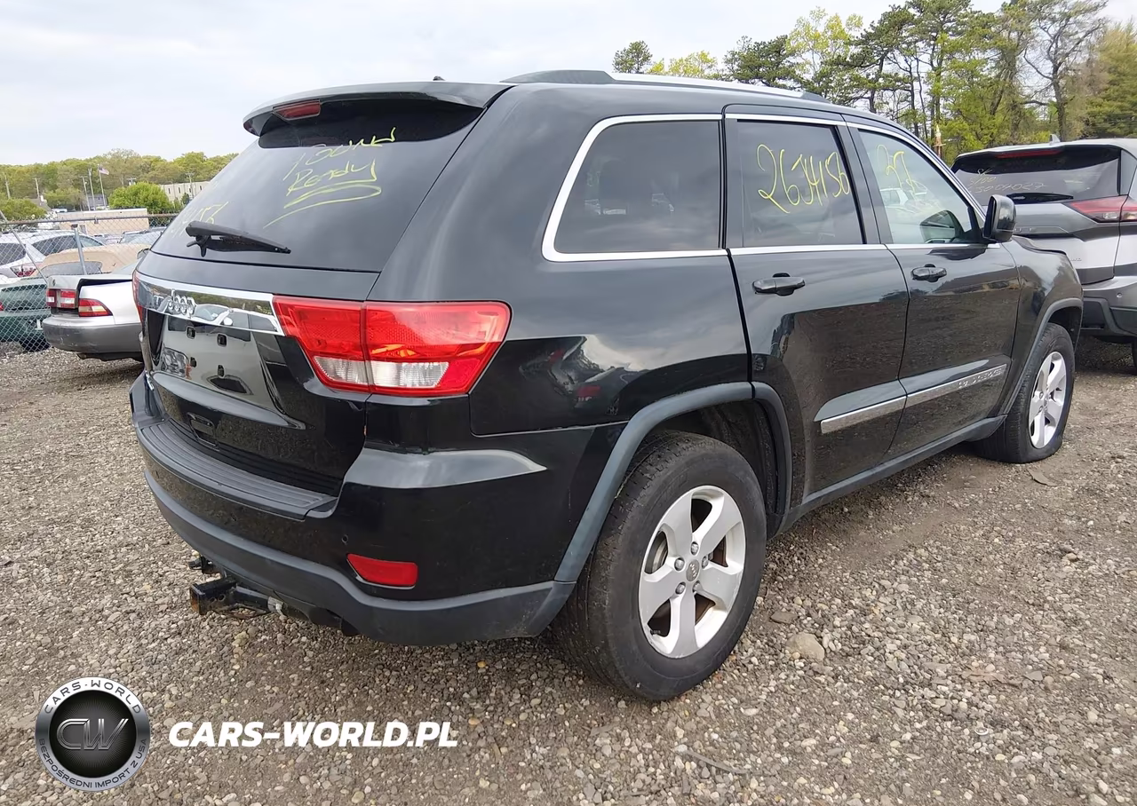2012 Jeep Grand Cherokee Laredo VIN:1C4RJFAG9CC332461 - 4