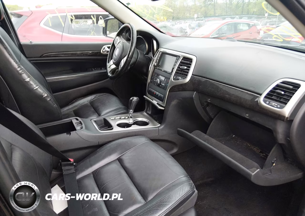 2012 Jeep Grand Cherokee Laredo VIN:1C4RJFAG9CC332461 - 5