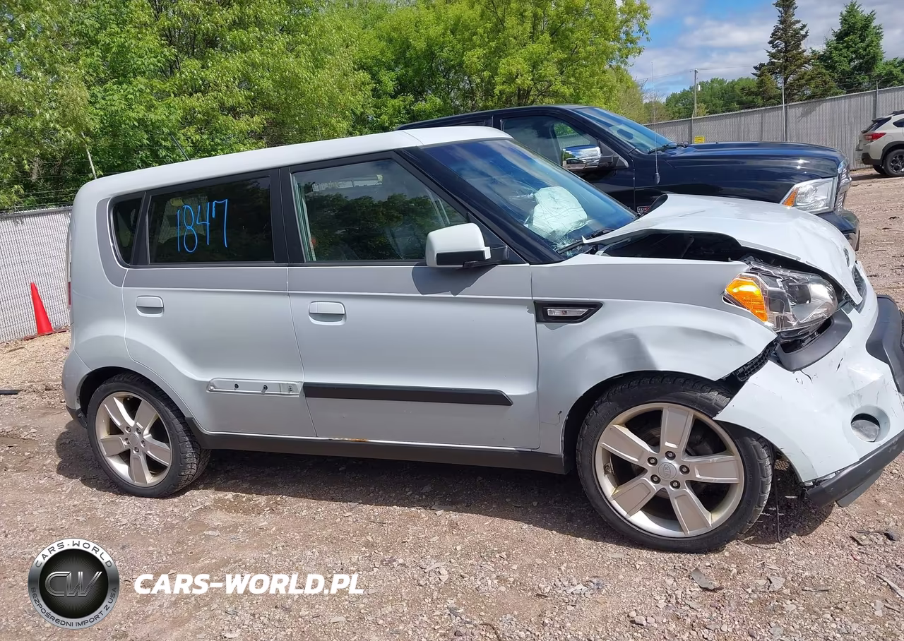 2010 Kia Soul + VIN:KNDJT2A27A7175104 - 14