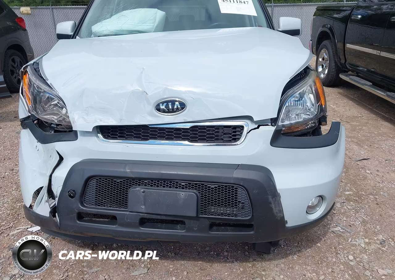 2010 Kia Soul + VIN:KNDJT2A27A7175104 - 6