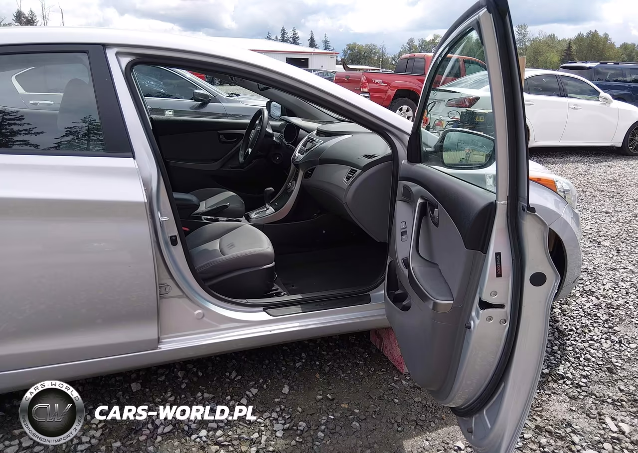 2012 Hyundai Elantra Gls VIN:5NPDH4AE0CH142349 - 5