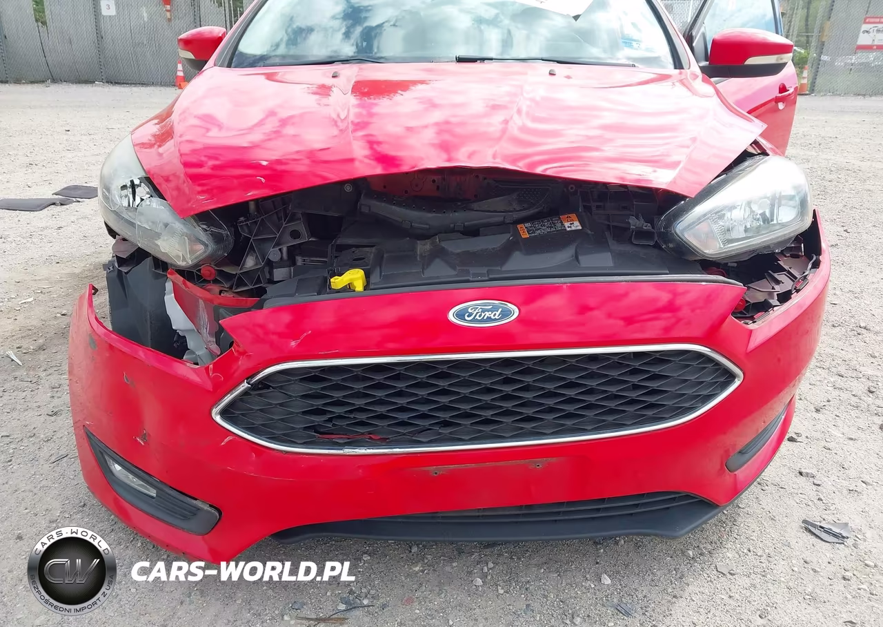 2016 Ford Focus Se VIN:1FADP3F20GL332820 - 6