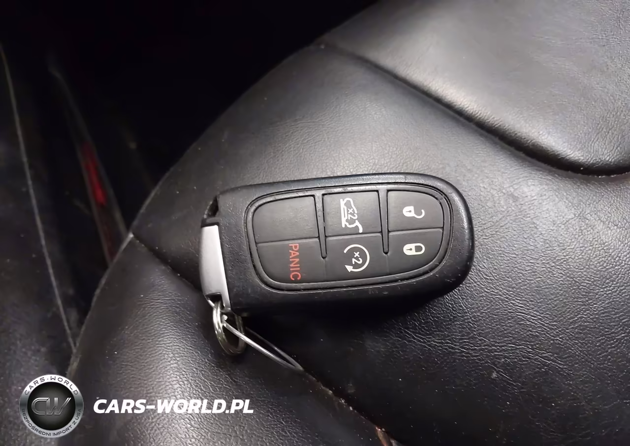 2020 Jeep Cherokee Trailhawk 4X4 VIN:1C4PJMBXXLD646284 - 11