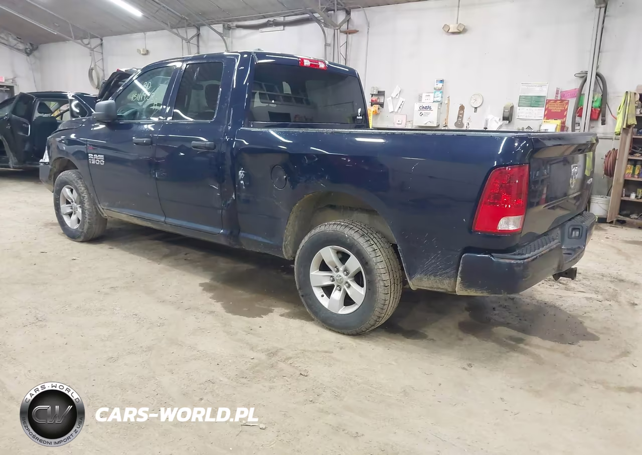 2018 Ram 1500 Express 4X4 6'4 Box VIN:1C6RR7FG3JS206517 - 3