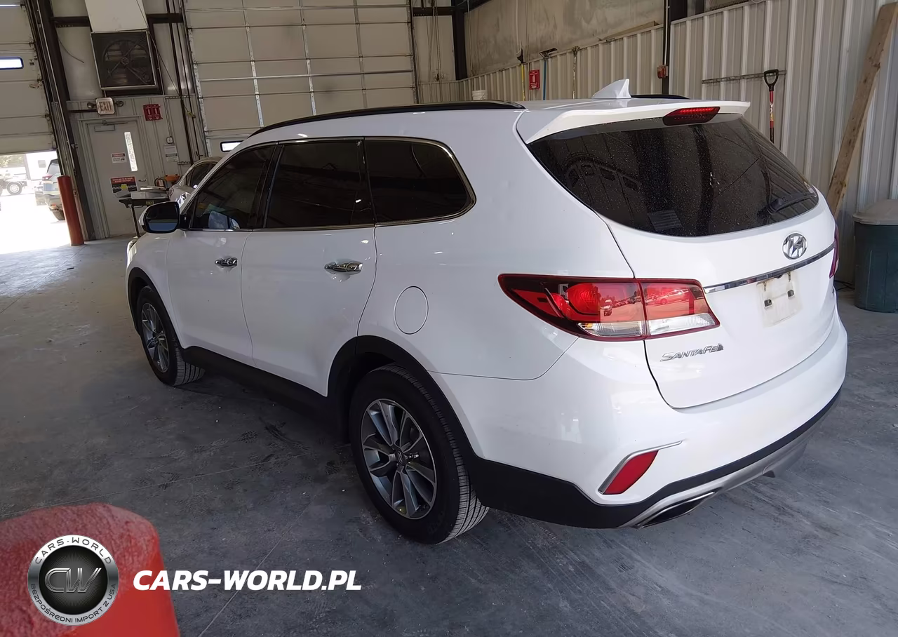 2017 Hyundai Santa Fe Se VIN:KM8SMDHF8HU167655 - 3