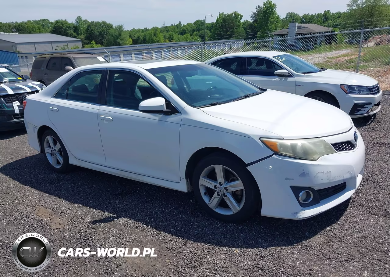 Główne zdjęcie 2012 Toyota Camry Se